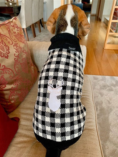 Parisian Pet 'Buffalo Checkered Sweater - Deer' for Dogs and Cats - Cozy, Stylish Winter Apparel in Classic White and Black